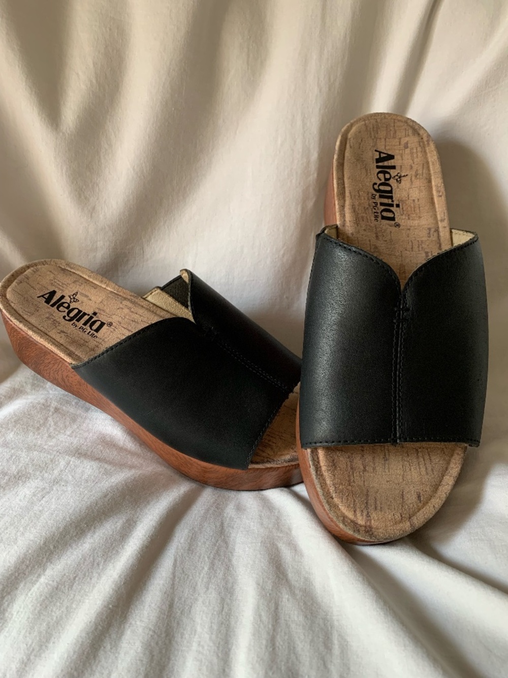 Alegria black leather 'Triniti Platform Sandal'